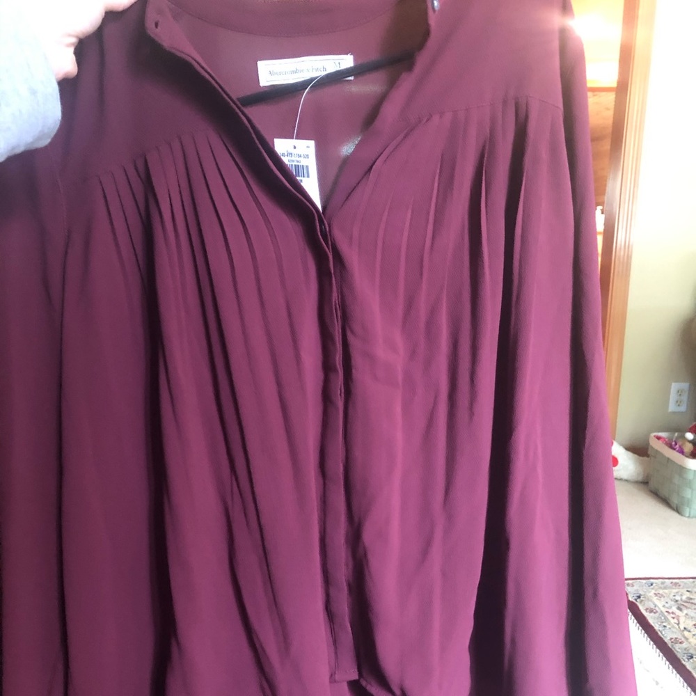 Maroon A&F blouse, tie sleeves, new with tags